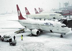 Kara rağmen uçan yolcu sayısı artıyor