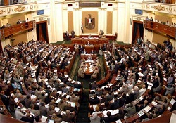 Fransa'nın kararına karşı 35 imza