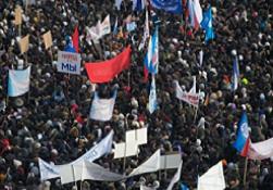 Rusya’da 15 Bin Kişi Putin’e Destek İçin Yürüdü