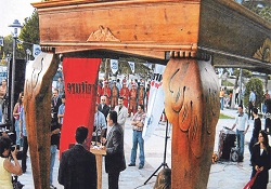 Rekor masayı yaktılar!