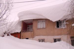 Meteoroloji: Bitlis'te kar kalınlığını 6,4 mt