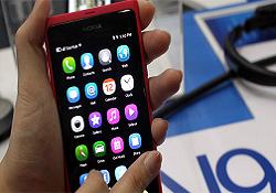 14 milyon cep telefonuna 1,7 milyar dolar ödedik