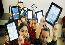 Öğrenciler AB'yi e-kitaptan öğrenecek