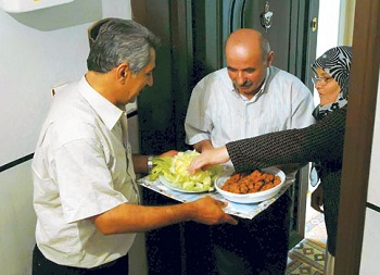 Komşuluğu iyi olanın ruh sağlığı da iyi oluyor