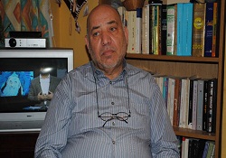 Mezbahada hayvan keser gibi insan katlediliyor