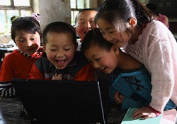 Kaybolan dillerin imdadına internet yetişti