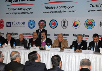 Said Nursi'ye kulak verseydik acılar olmazdı