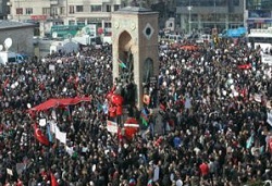 Hocalı için Taksim'de Şahin'li anma