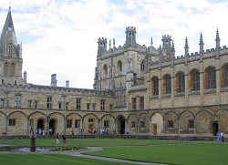 Oxford'a 41 milyon dolar bağışladı!