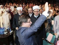 Davutoğlu, Bosna'da 'yılın kişisi' seçildi