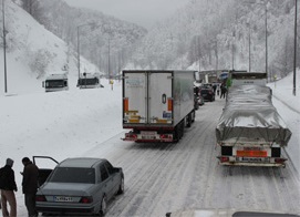 Bolu'dan İstanbul'a TEM kapandı