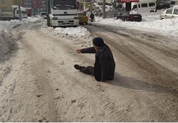 Düşme sonucu yaşanan sakatlıklara dikkat!