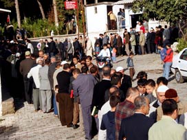 150 Suriyeli Kilis'te konteyner kentte