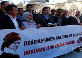 Mazlumder Said Nursi'nin mezar yerini sordu