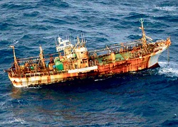 'Hayalet tsunami gemisi' ABD'de batırıldı