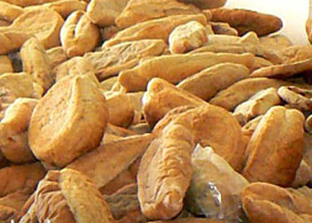 İzmir'in nüfusu kadar ekmek çöpe atılıyor