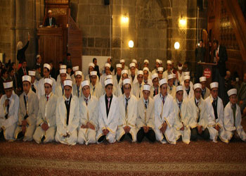 56 hafız ve hafize için icazet ve taç töreni