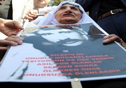 Darbe mağduru valilerin hakları verilecek