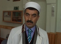 Kıblesi yanlış camide 63 yıl namaz kılındı