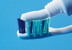 Diş Fırçalamak Orucu Bozar mı?