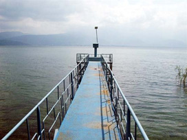 Sapanca Gölü'nde su seviyesi taşma noktasında