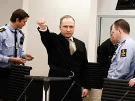 40 bin Norveçliden Breivik'e şarkılı protesto