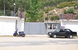 Mehmet Ağar, cezaevine götürülüyor