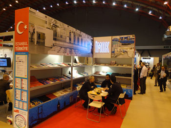 Londra kitap fuarında Risale-i Nur standı