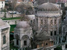 Türbe restorasyonunda çıkan iki sır