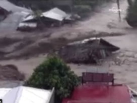 Nepal’de sel
