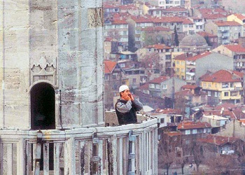 Savcıdan profesöre: Ezan gürültü değildir!