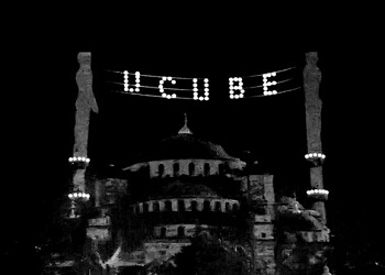 Dine hakaret eden ressamlar yargılanacak