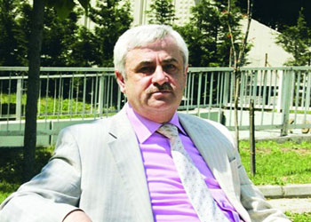 Eşinizin başını açsanız da atılacaksınız