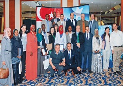 Somalili doktorlara Türkiye'de eğitim