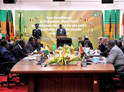 Afrika Birliği liderleri Benin’de toplandı