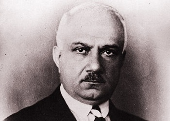 Allahu Ekber diyen müezzini hemen yakalayın