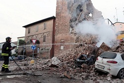 İtalya'da 5,9 büyüklüğünde deprem: En az 3 ölü