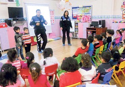 Akhisar'da polis bir ayda 8 bin 844 öğrenciyi bilgilendirdi