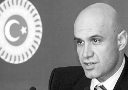Çömez hakkındaki 'kırmızı bülten' prosedüre takılmış