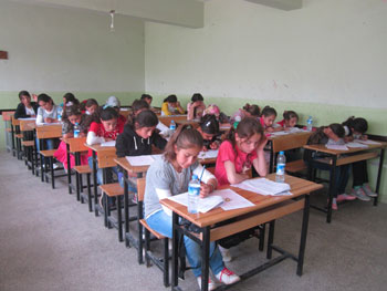 Sabah namazına kalkmak için yarıştılar