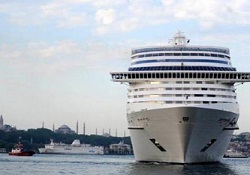 İstanbul'a gelen en büyük gemi: MSC Divina