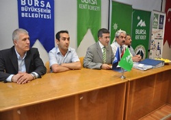 Şişe kapakları mutluluğa dönüştü