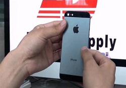 iPhone 5'in kasası 700 dolara satışta