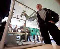 Fransa'da halk sandık başına gidiyor