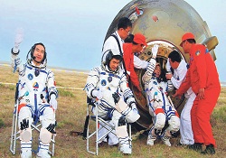 Çin, yeni bir insanlı uzay seferi düzenleyecek