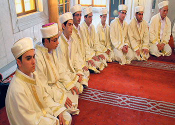 Hafızlık eğitimi, okula engel değil