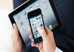 Samsung ve Apple'dan rekor