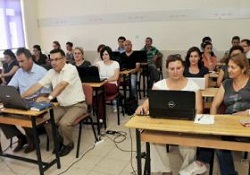 Akıllı Tahta'da İlk Ders Öğretmenlere