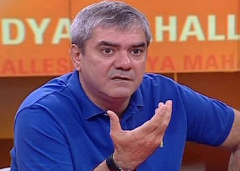 Başörtüsüyle uğraşmak gerizekalılıktır