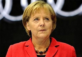 Davutoğlu, Almanya Başbakanı Merkel'le görüştü